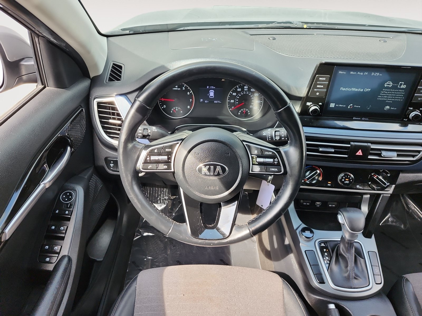 Used 2021 Kia Seltos S FWD image 12