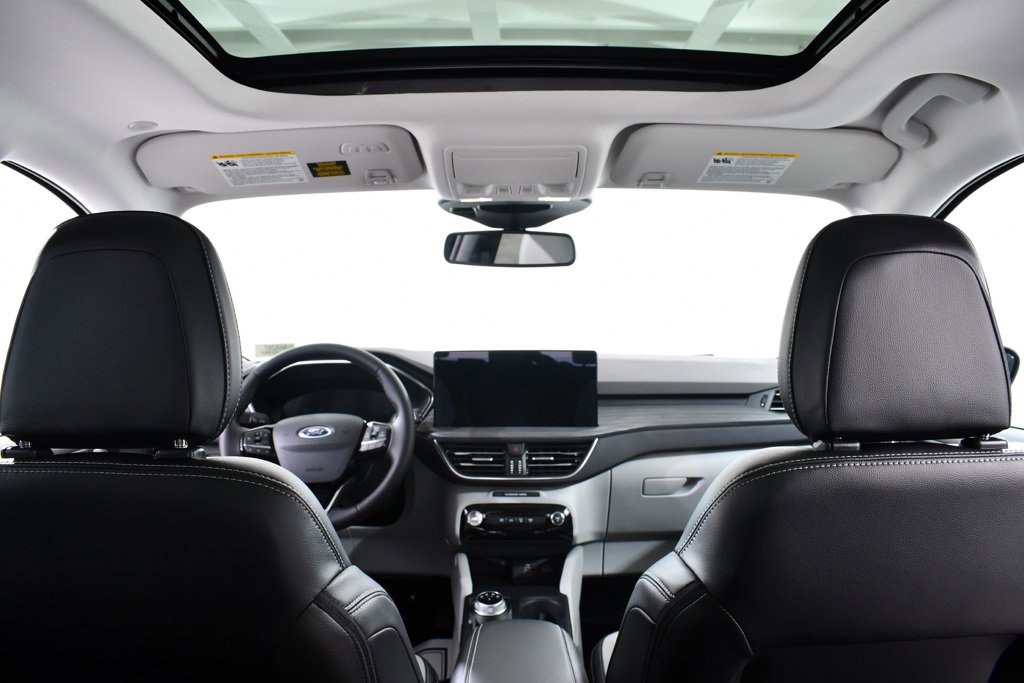 New 2025 Ford Escape SE w/ PHEV Premium Package image 17