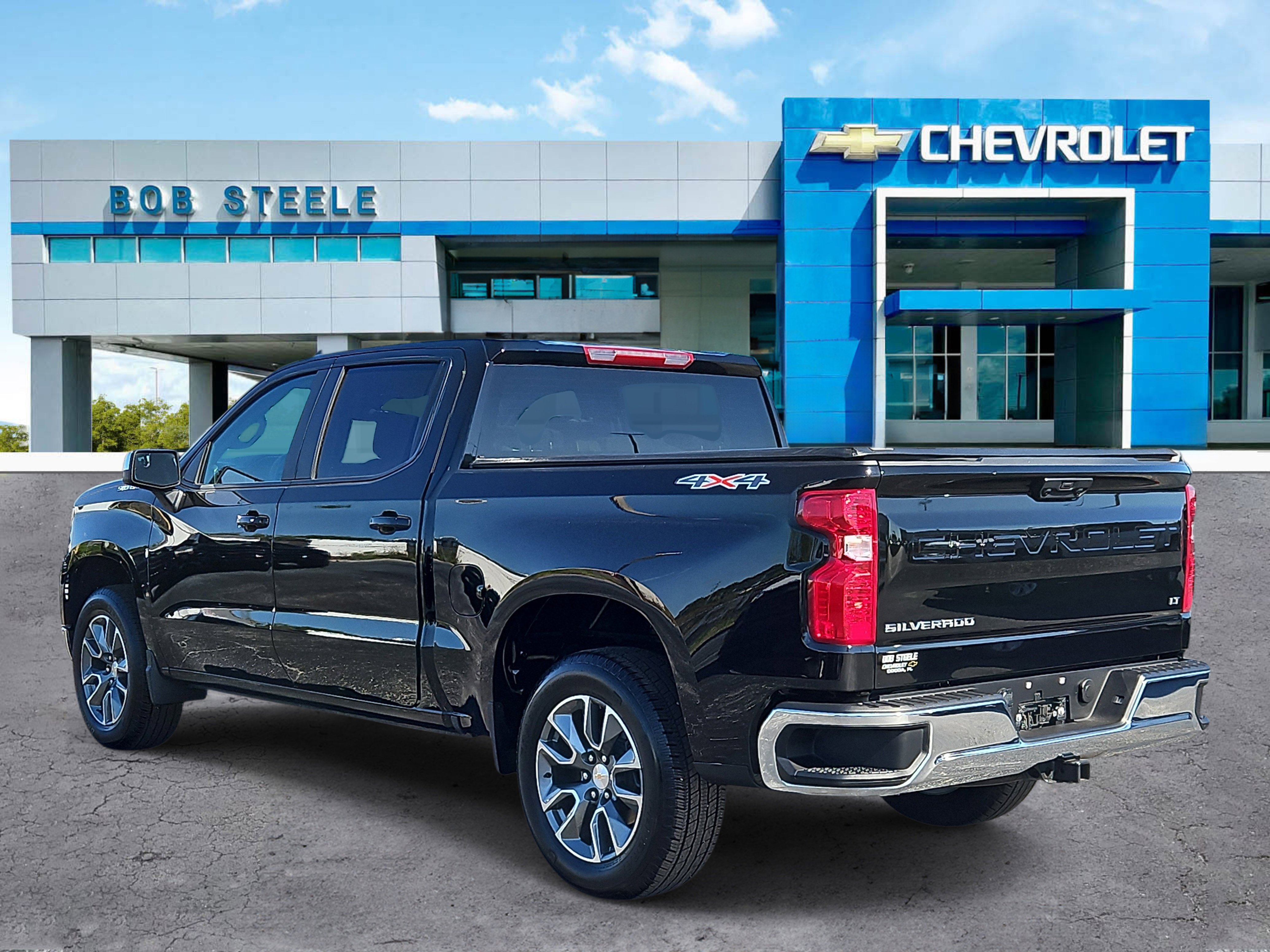 Used 2026 Chevrolet Silverado 1500 LT AWD/4WD image 3