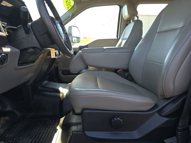 Used 2021 Ford F450 XL w/ Power Equipment Group image 10