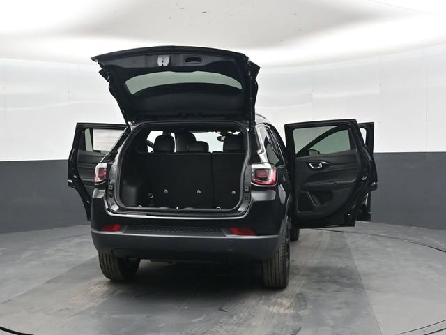 New 2026 Jeep Compass Latitude image 48