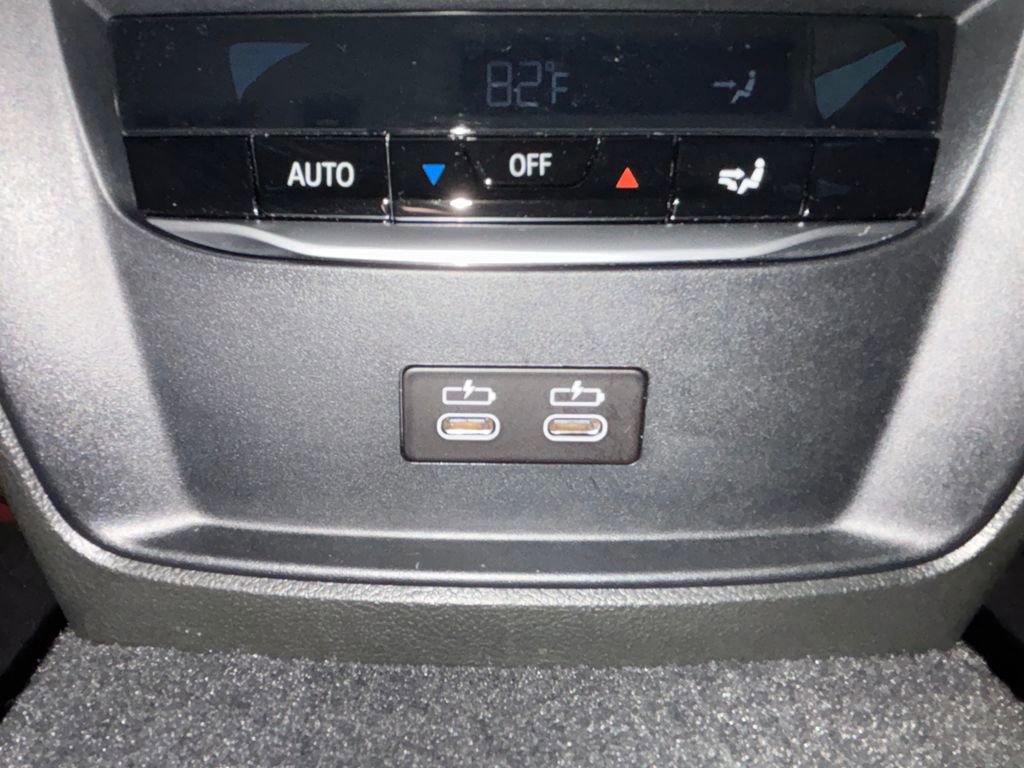 Used 2023 BMW 330i Sedan w/ Convenience Package image 20