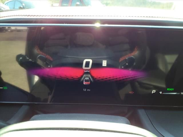 Used 2024 Dodge Charger Daytona R/T w/ Plus Group AWD/4WD image 12