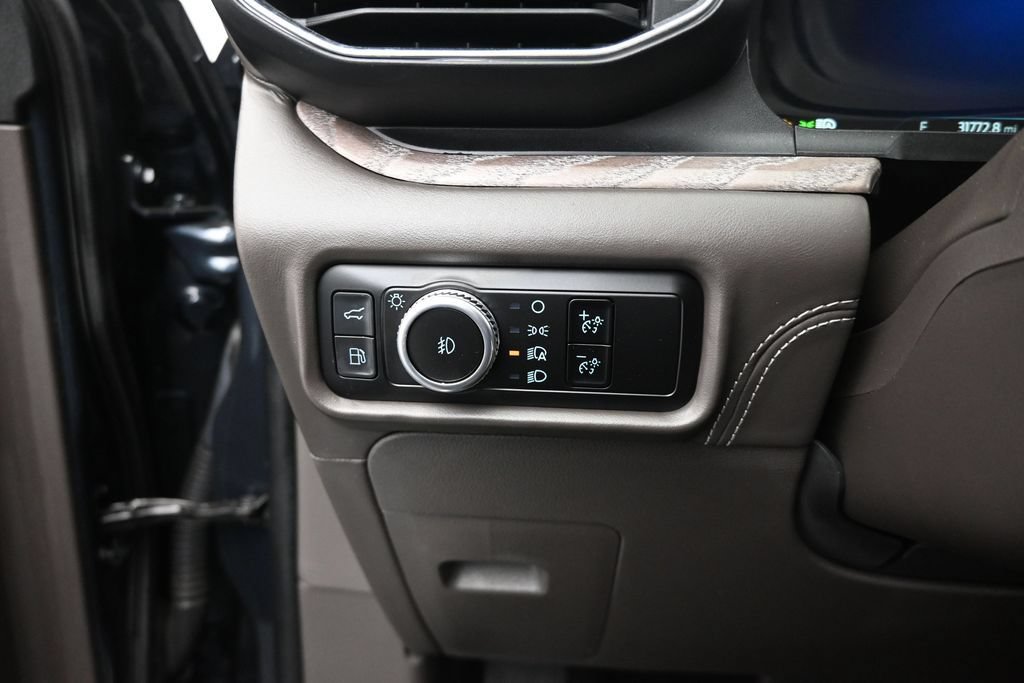 Certified 2023 Ford Explorer Platinum AWD/4WD image 13
