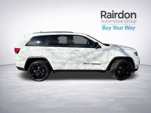Used 2019 Jeep Grand Cherokee Laredo AWD/4WD image 8