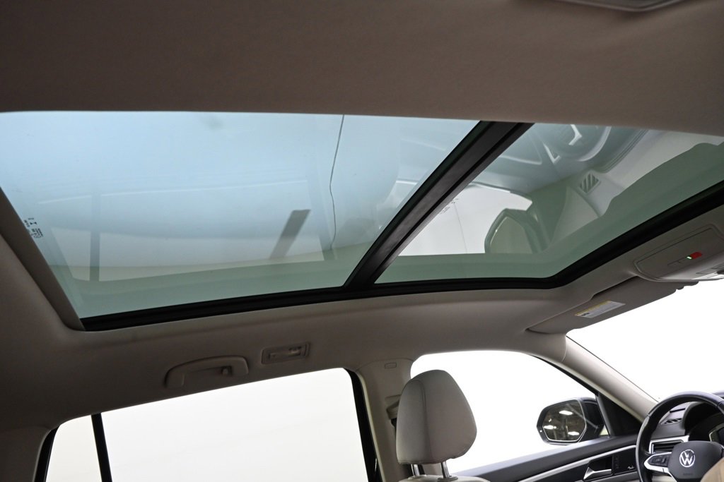 Used 2021 Volkswagen Atlas SEL Premium image 17