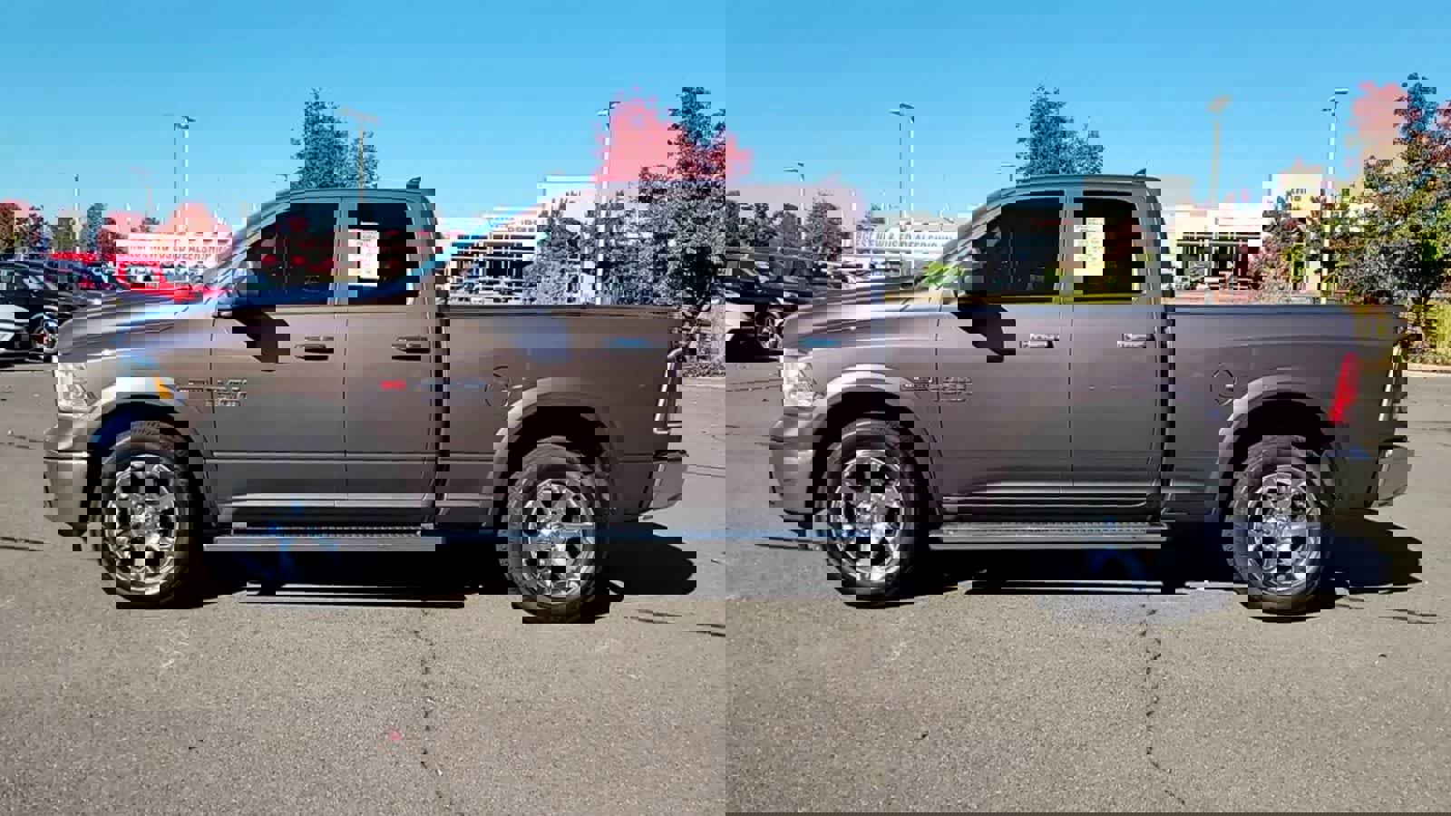 Used 2018 RAM 1500 Laramie w/ Convenience Group image 5