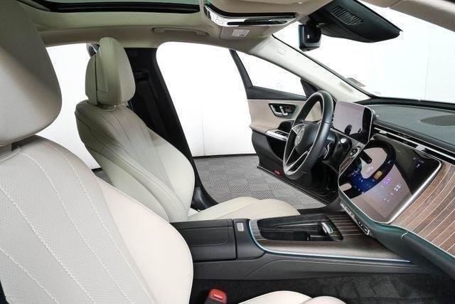 Used 2025 Mercedes-Benz E 350 Sedan image 22