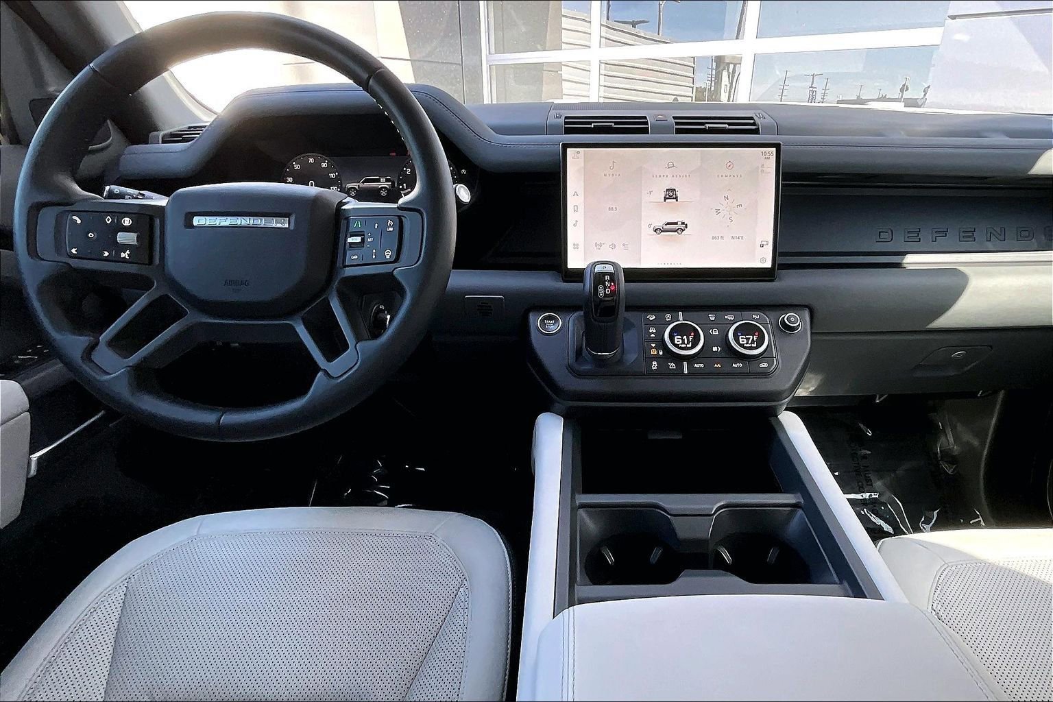 Used 2025 Land Rover Defender 110 S image 15