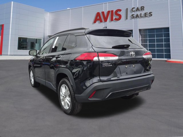Used 2025 Toyota Corolla Cross LE FWD image 9