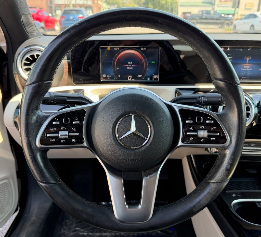 Used 2021 Mercedes-Benz A 220 image 34