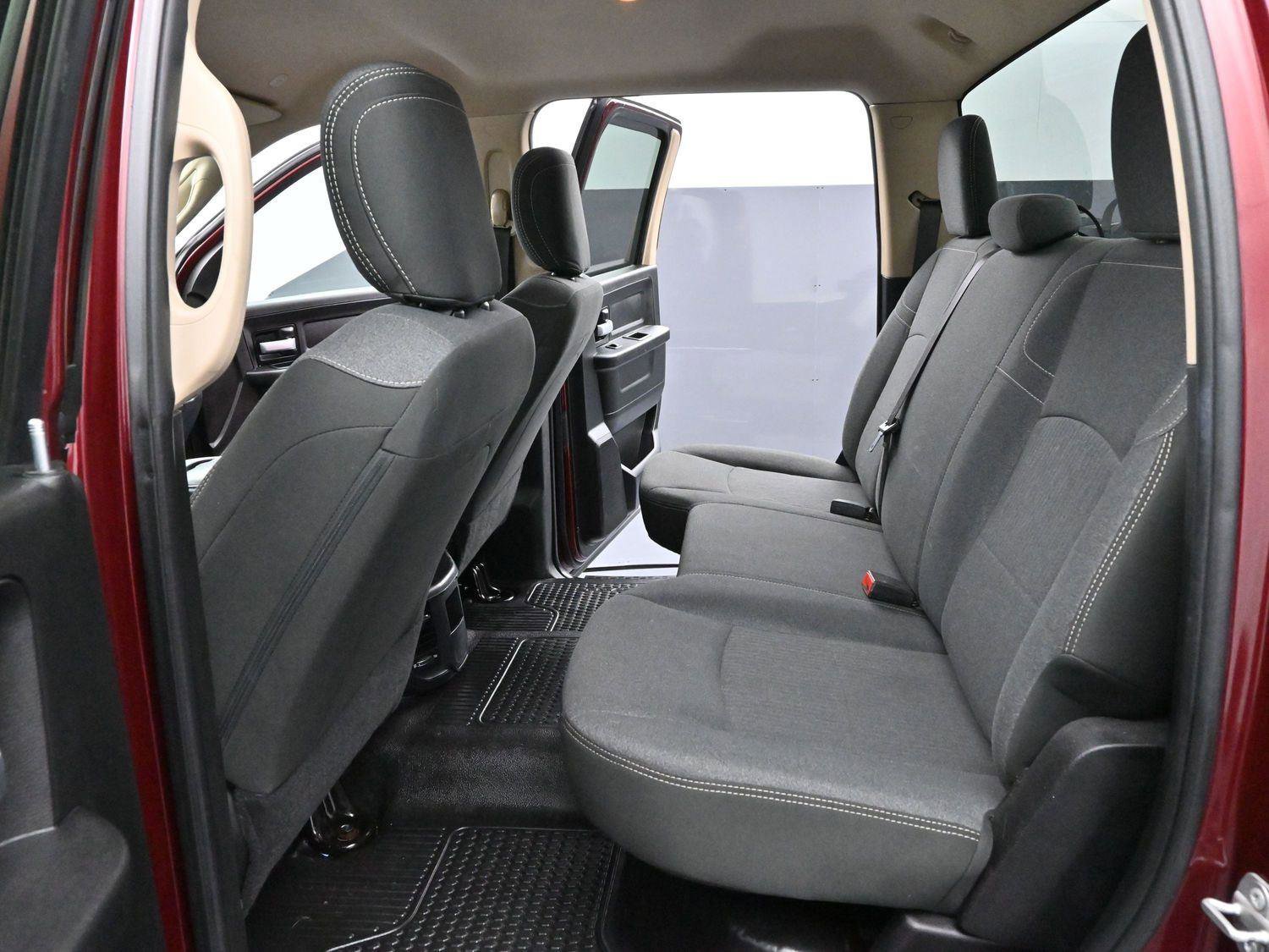 Used 2019 RAM 3500 Tradesman w/ Chrome Appearance Group image 26