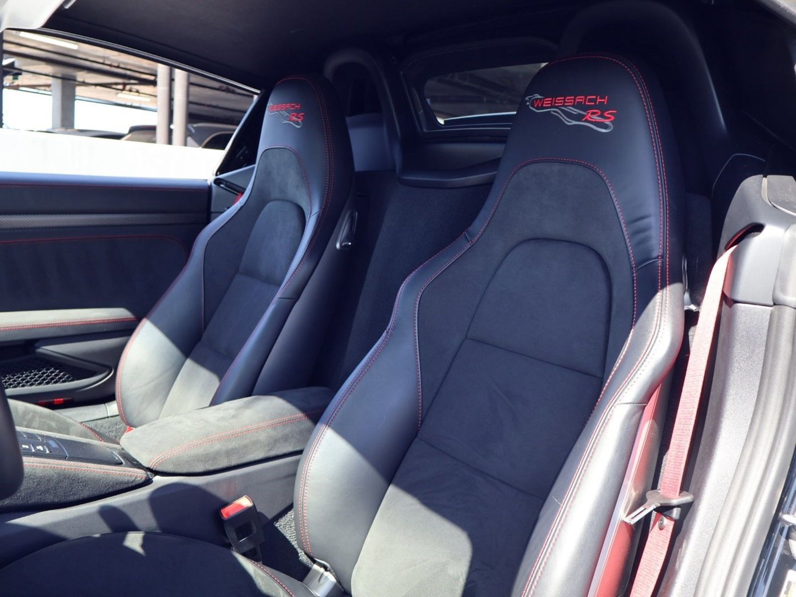 Certified 2025 Porsche 718 Boxster Spyder RS RWD image 5