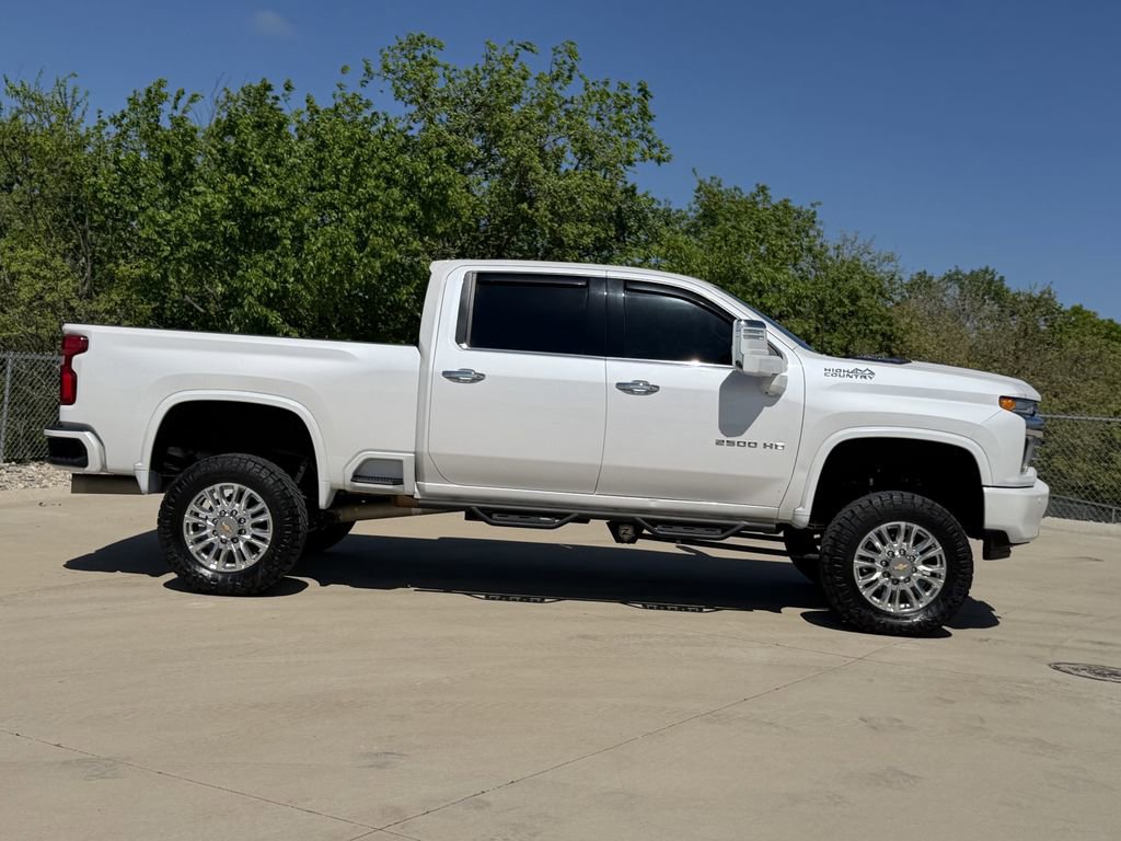 Used 2021 Chevrolet Silverado 2500 High Country w/ Z71 Off-Road Package image 4