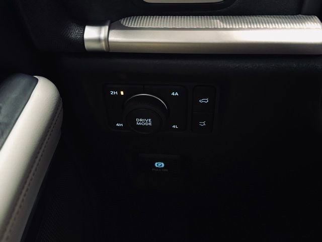 Used 2025 Ford Expedition Active image 42