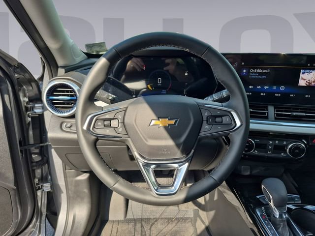 Used 2026 Chevrolet Trax LT w/ Sunroof Package image 13