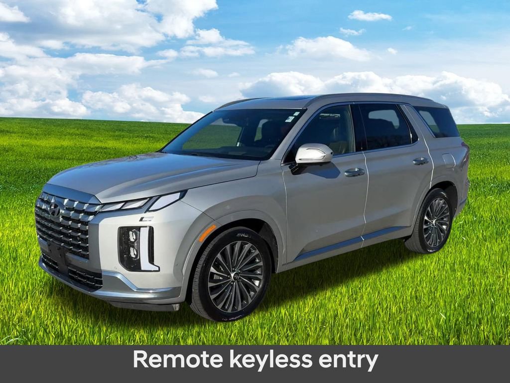 Used 2024 Hyundai Palisade Calligraphy image 4