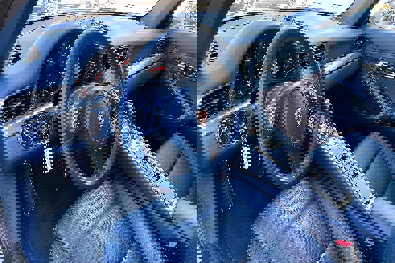 Used 2014 Porsche 911 Carrera 4 image 16