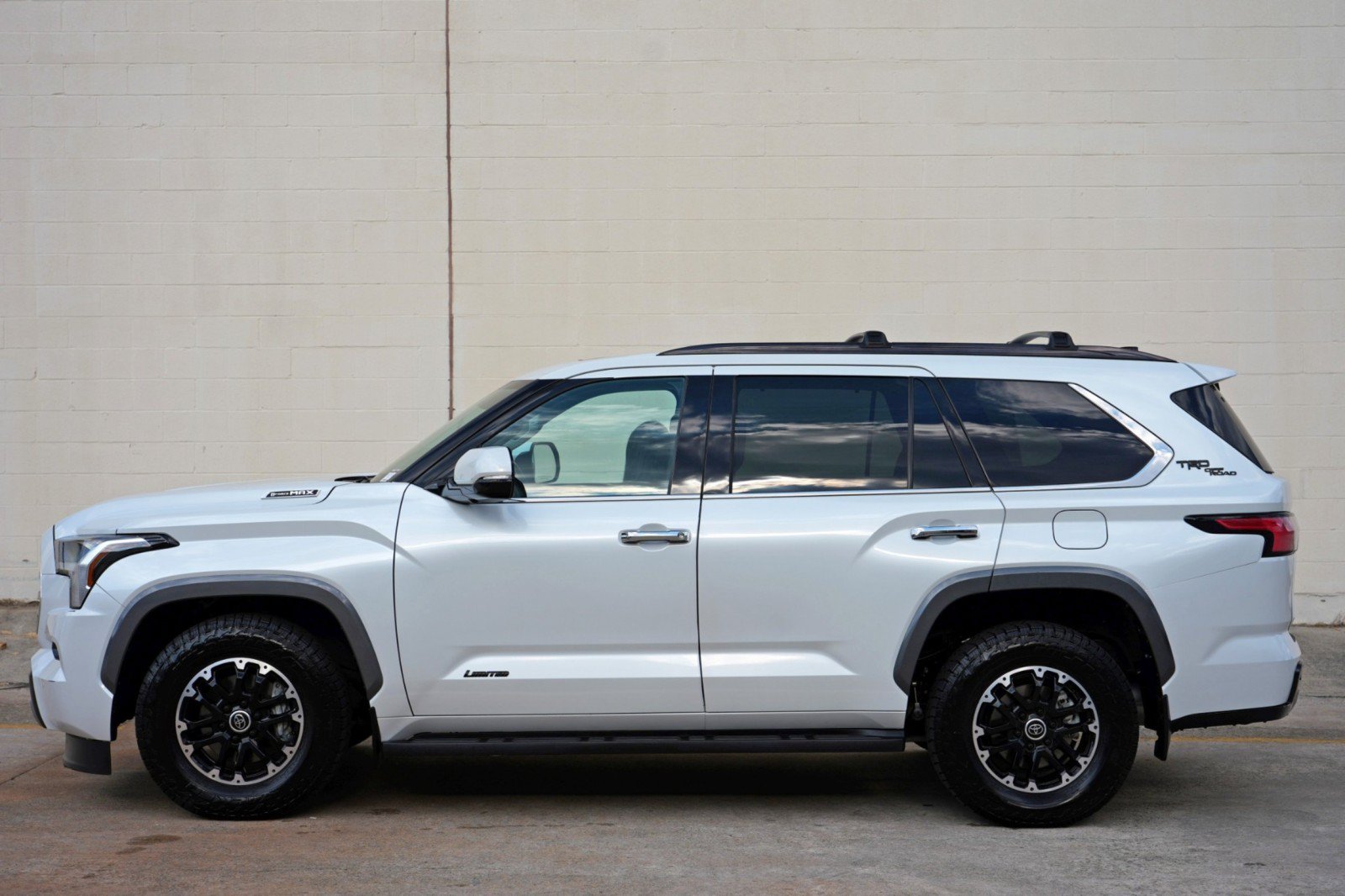 Used 2023 Toyota Sequoia Limited w/ TRD Off-Road Package AWD/4WD image 52