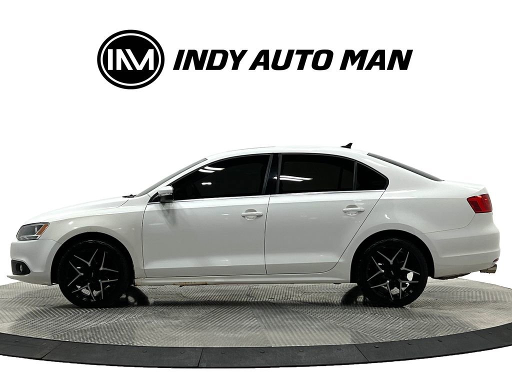 Used 2011 Volkswagen Jetta SEL image 7