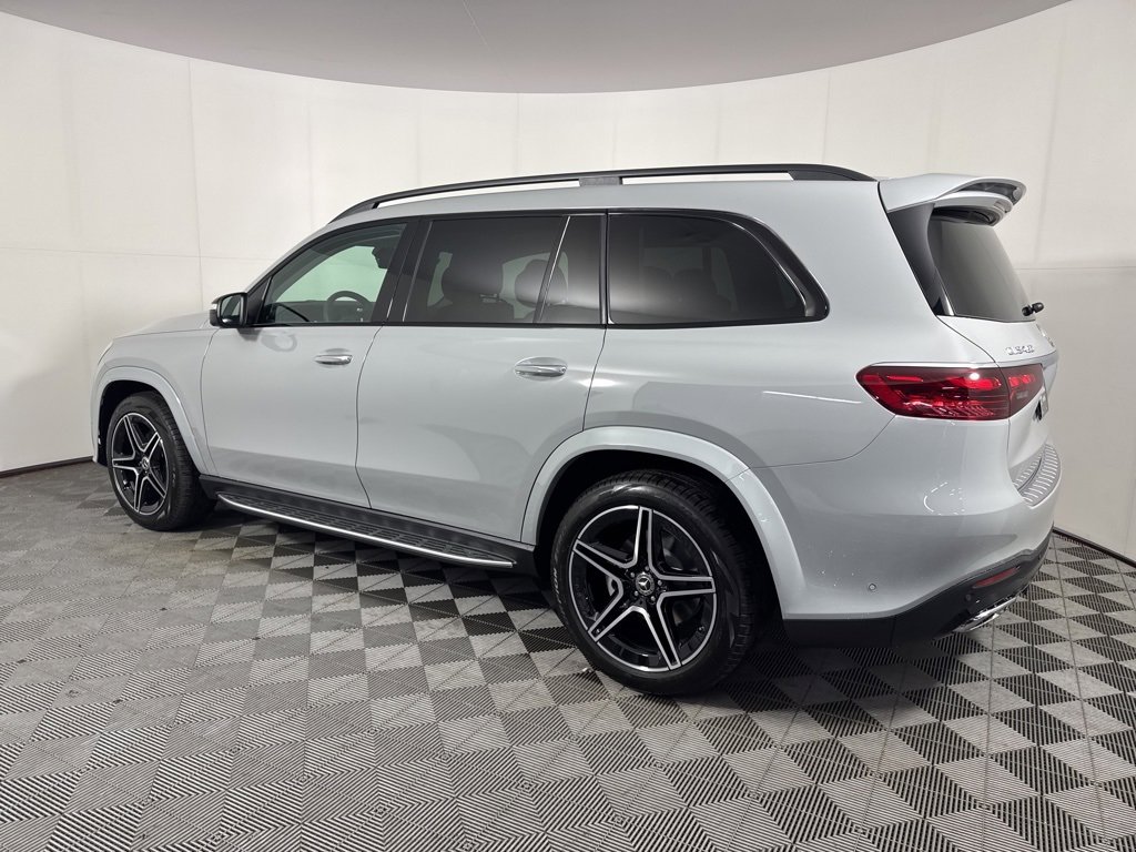 New 2026 Mercedes-Benz GLS 450 4MATIC image 3