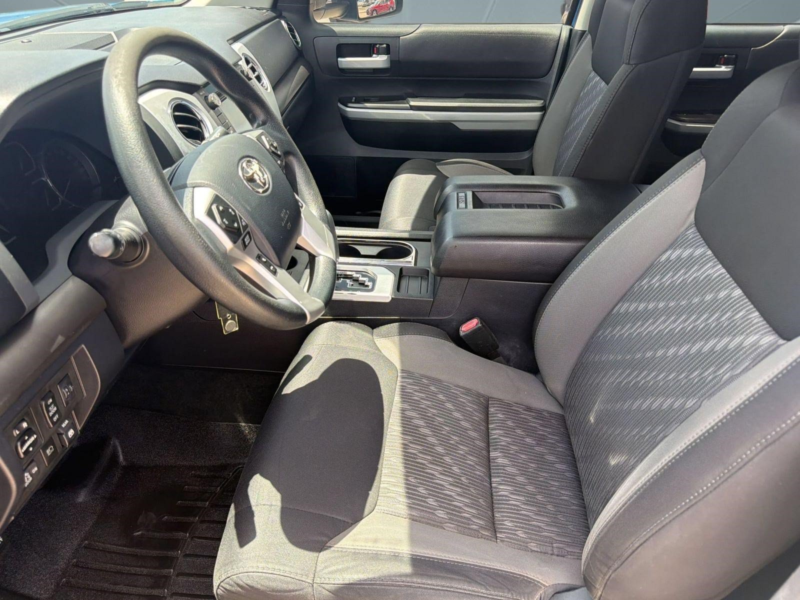 Used 2018 Toyota Tundra SR5 w/ SR5 Upgrade Package AWD/4WD image 5