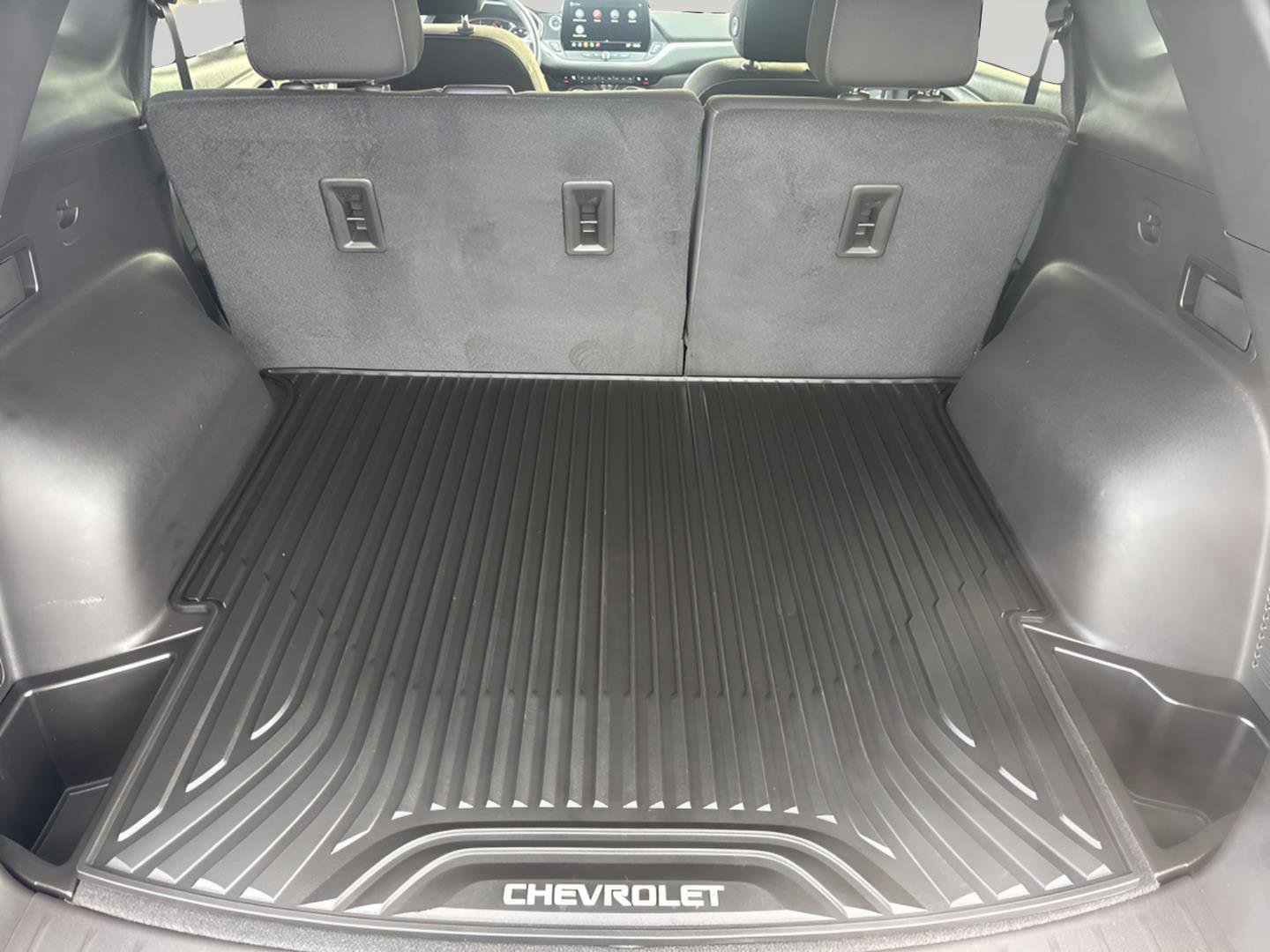 Used 2025 Chevrolet Blazer LT w/ Midnight/Sport Edition image 11