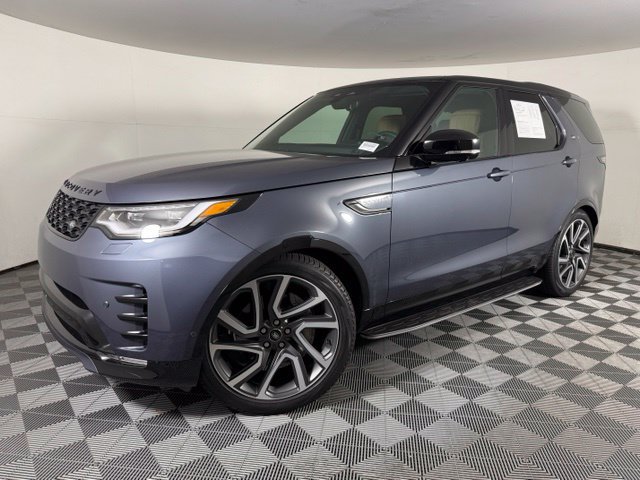 Used 2025 Land Rover Discovery Dynamic SE AWD/4WD image 1