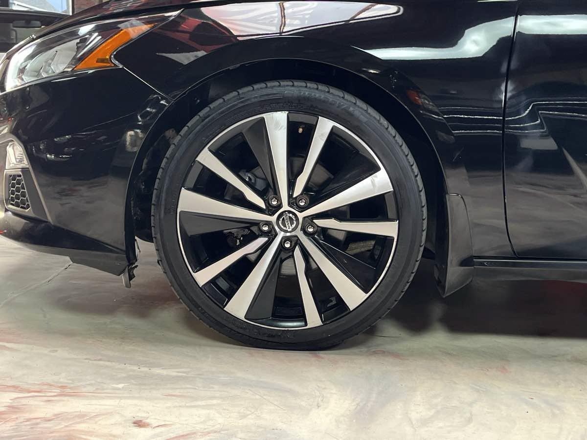 Used 2019 Nissan Altima 2.5 SR FWD image 25