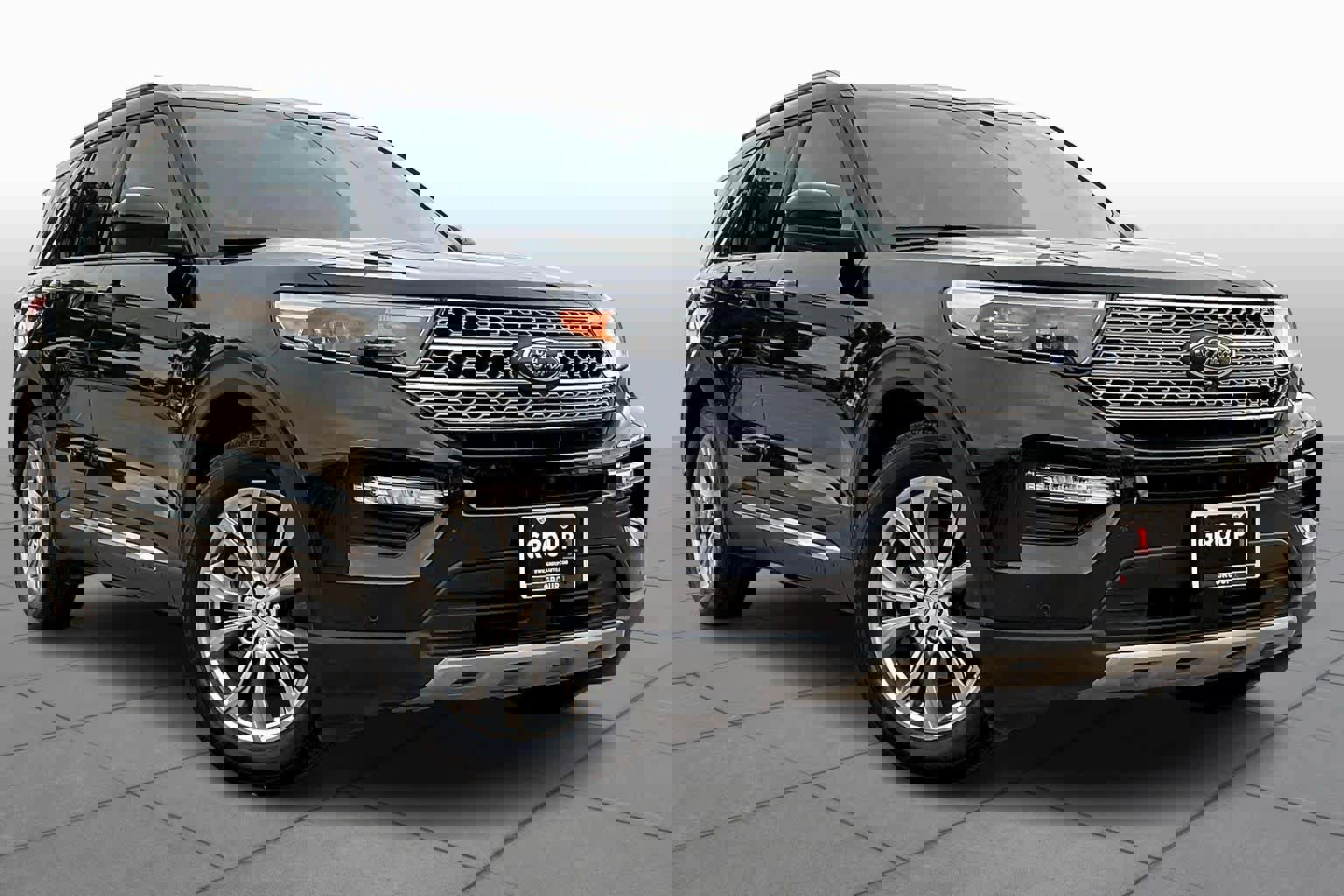 Used 2024 Ford Explorer Limited image 2