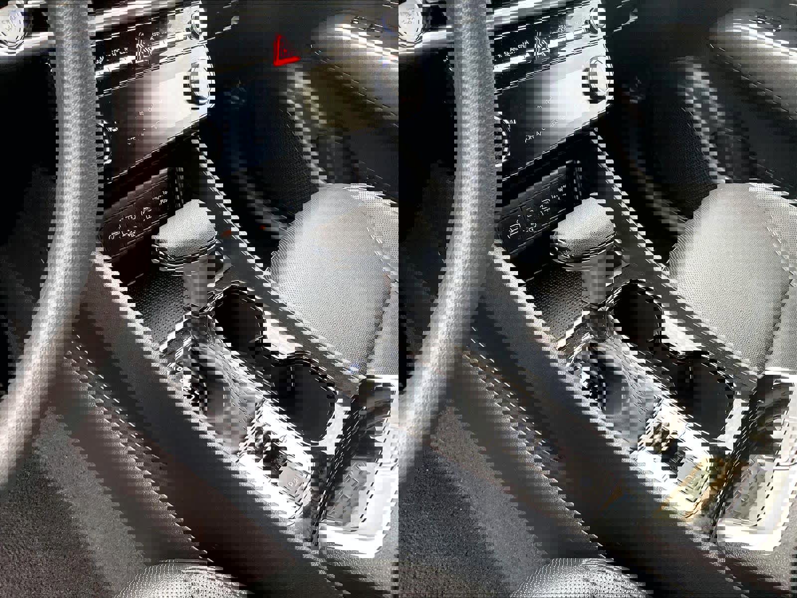 Certified 2025 Hyundai Santa Cruz SEL image 33