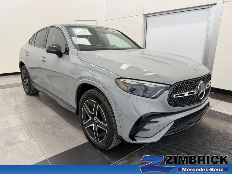 Certified 2025 Mercedes-Benz GLC 300 4MATIC image 1