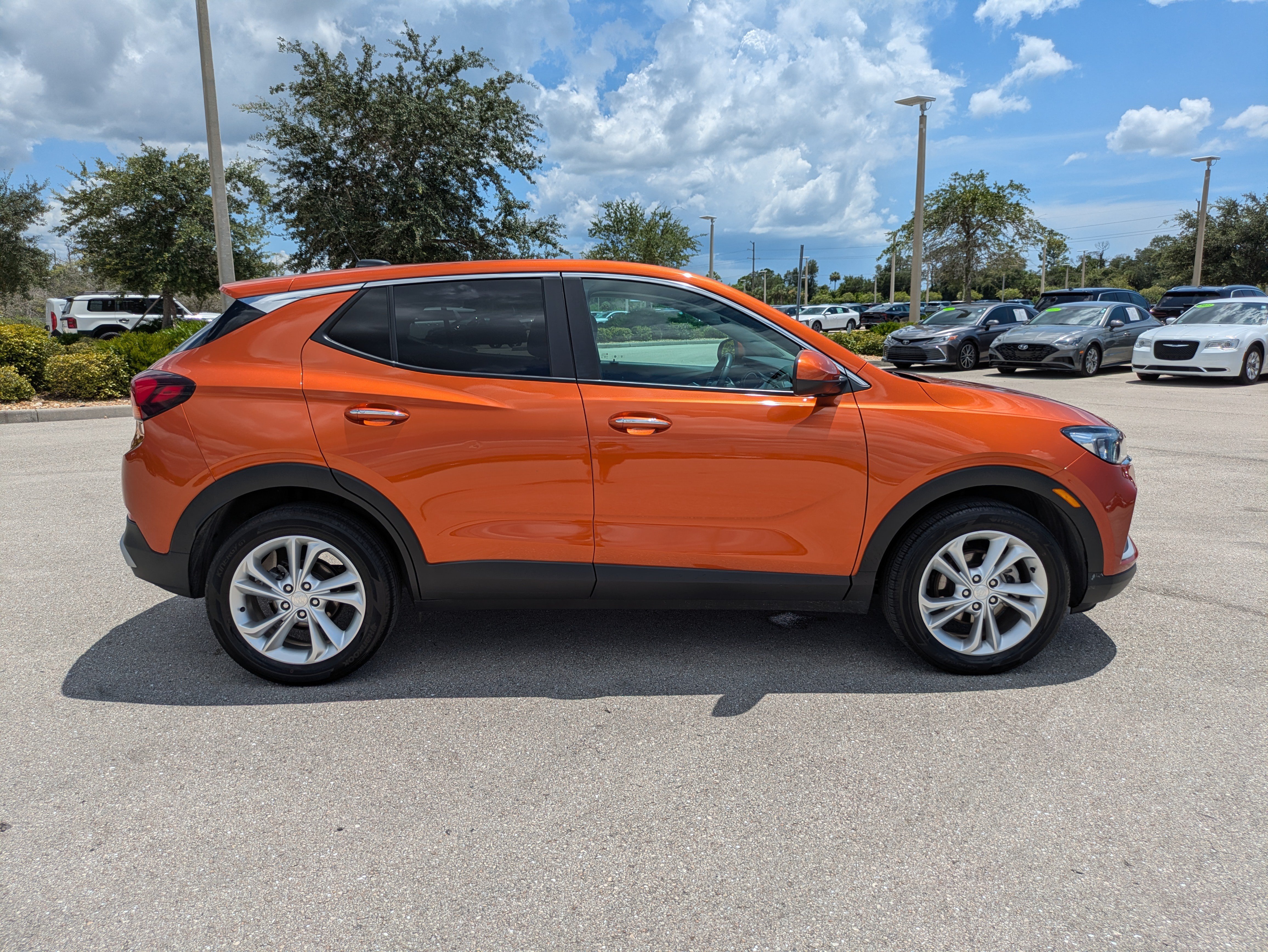 Used 2023 Buick Encore GX Preferred FWD image 3