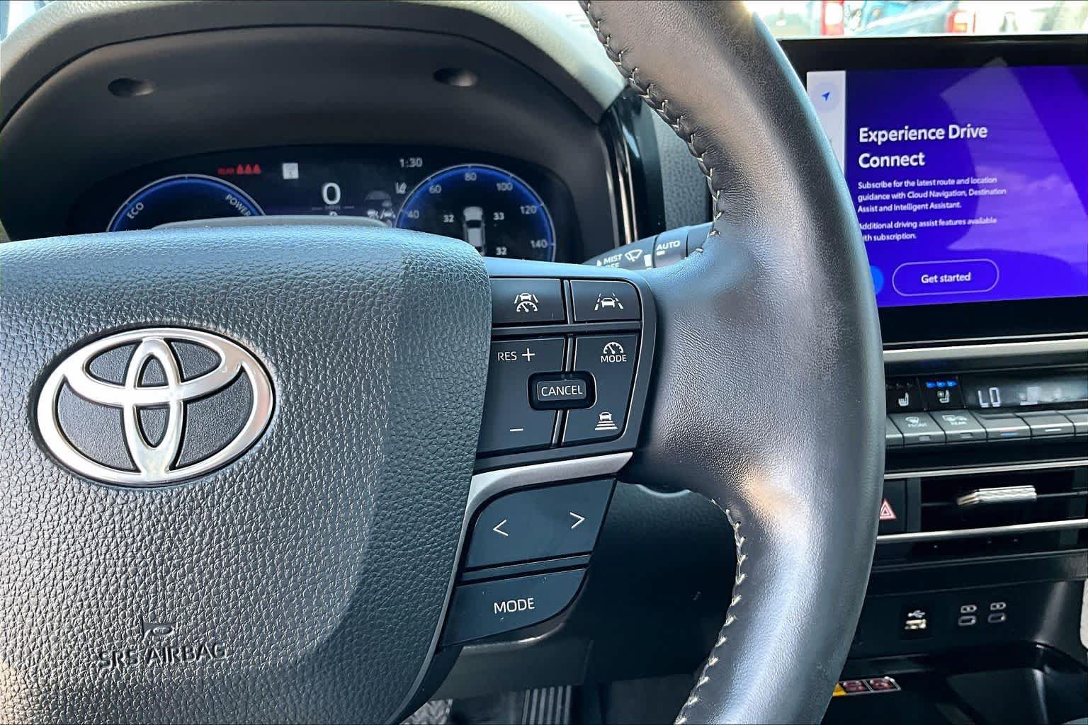 Used 2025 Toyota Camry XLE w/ Premium Plus Package FWD image 25