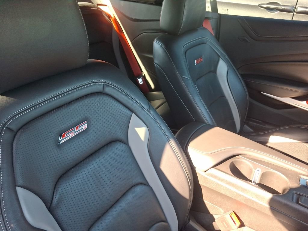 Used 2022 Chevrolet Camaro SS image 11