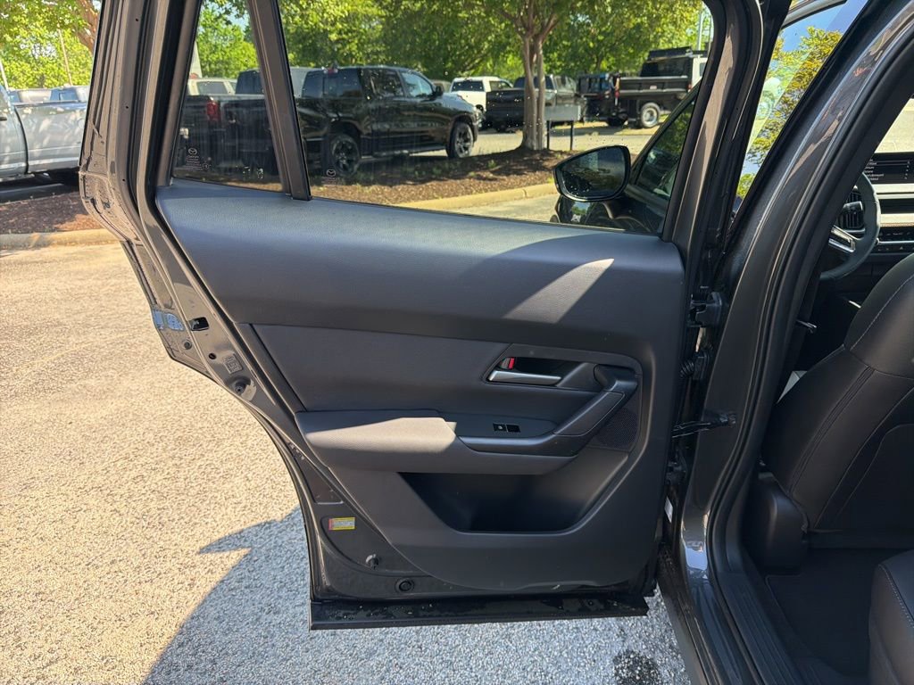 Used 2026 MAZDA CX-50 AWD 2.5 Hybrid w/ Cargo Package image 16