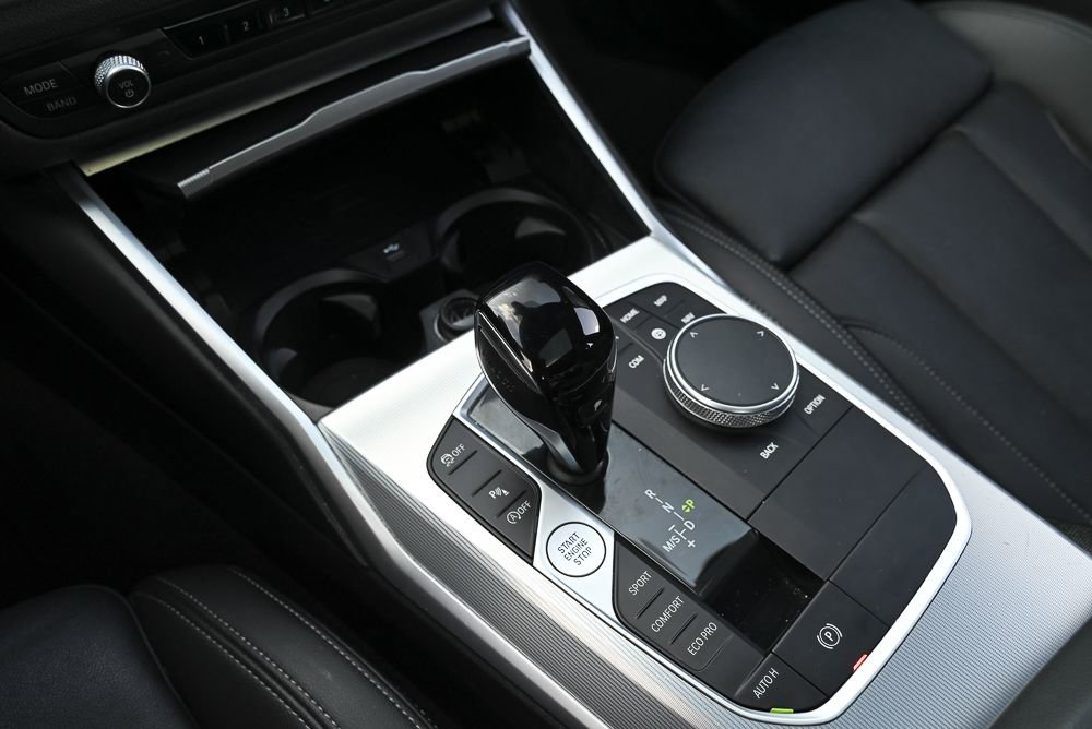 Used 2022 BMW 330i Sedan w/ Driving Assistance Package RWD image 27