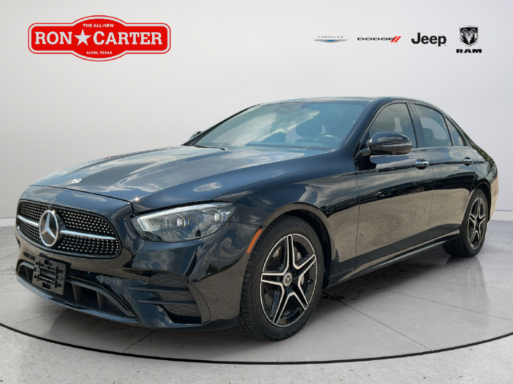Used 2023 Mercedes-Benz E 350 4MATIC Sedan image 3