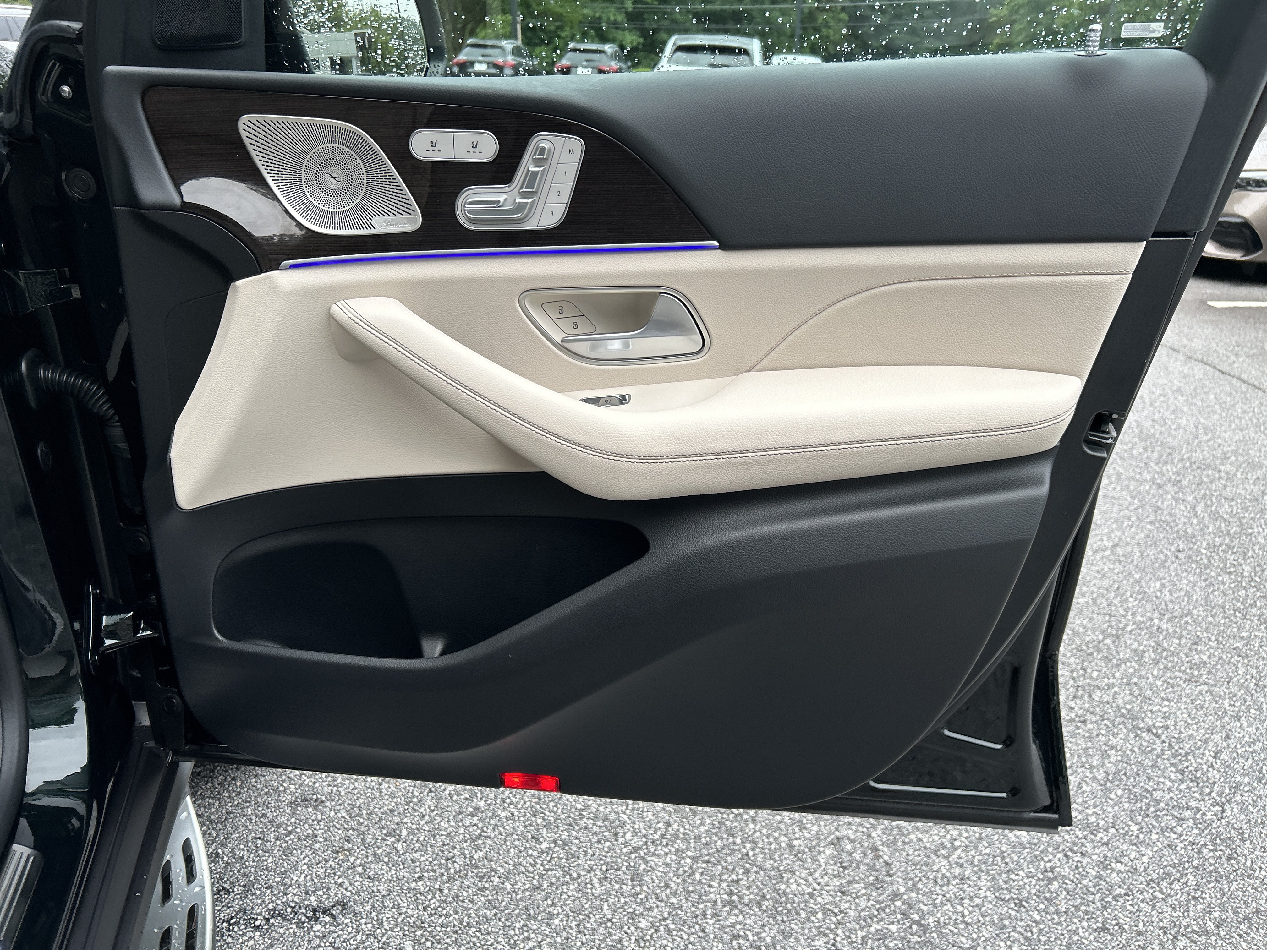 Certified 2025 Mercedes-Benz GLS 580 4MATIC image 50
