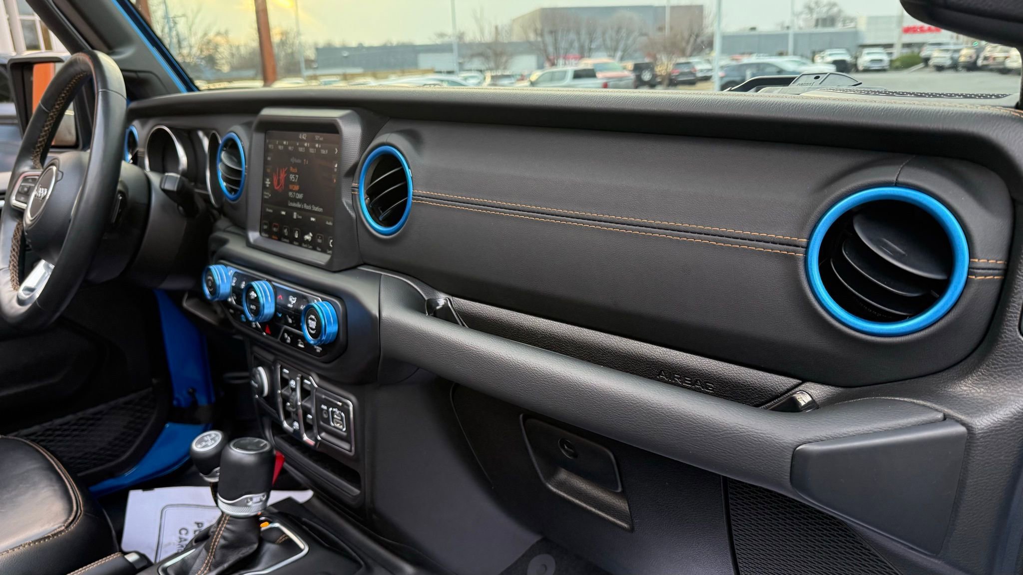 Used 2022 Jeep Wrangler Unlimited Sahara image 18