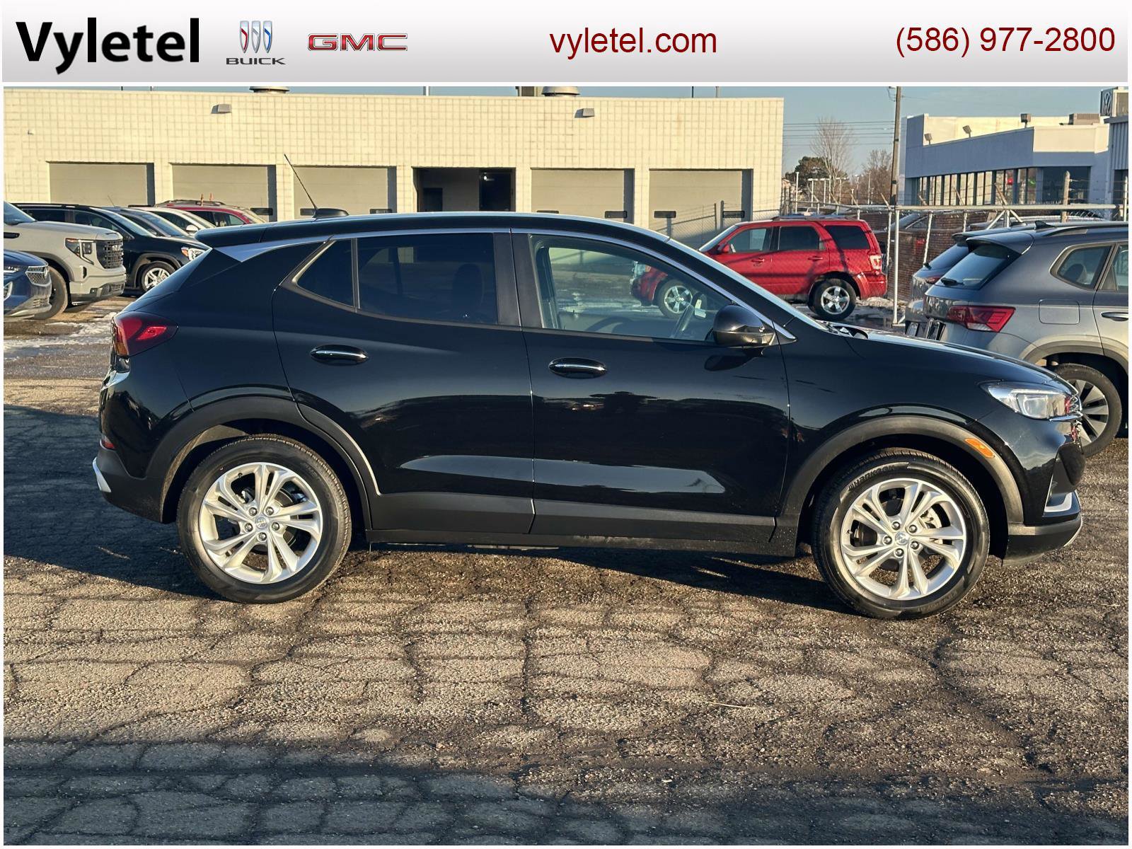 Used 2023 Buick Encore GX Preferred w/ Cold Weather Comfort Package image 2