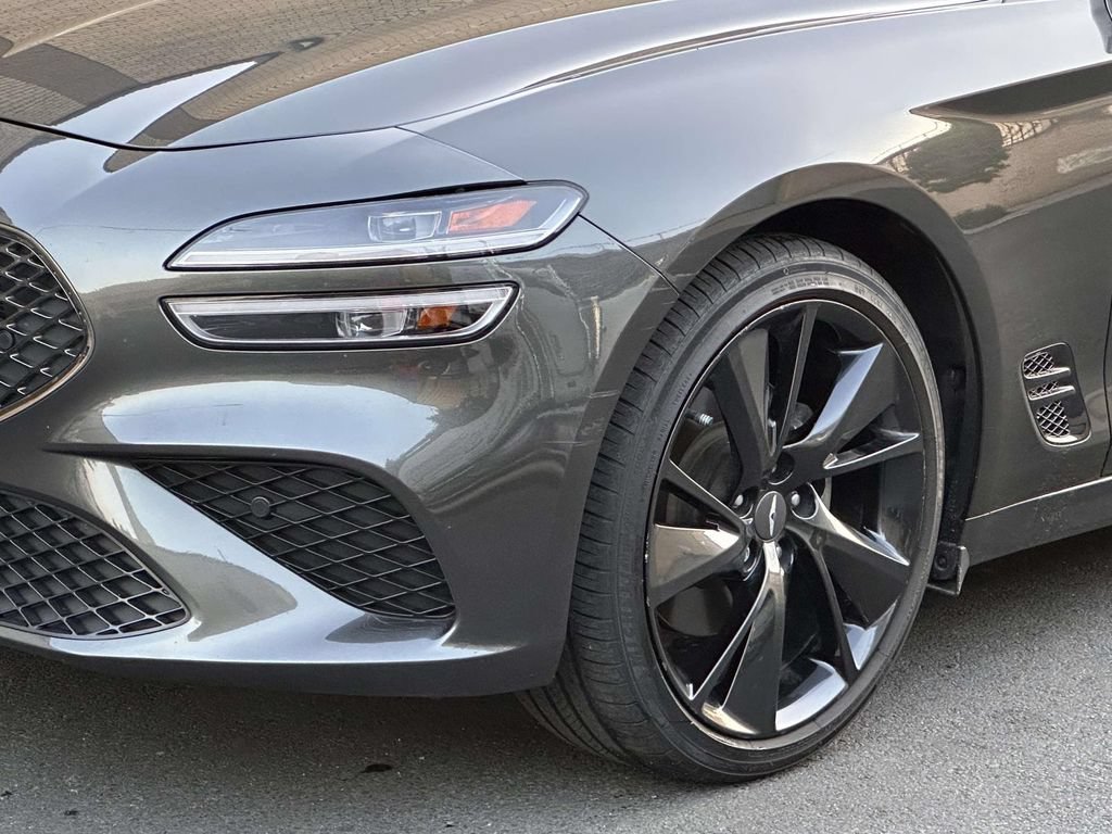Used 2023 Genesis G70 2.0T w/ Sport Prestige Package AWD/4WD image 10