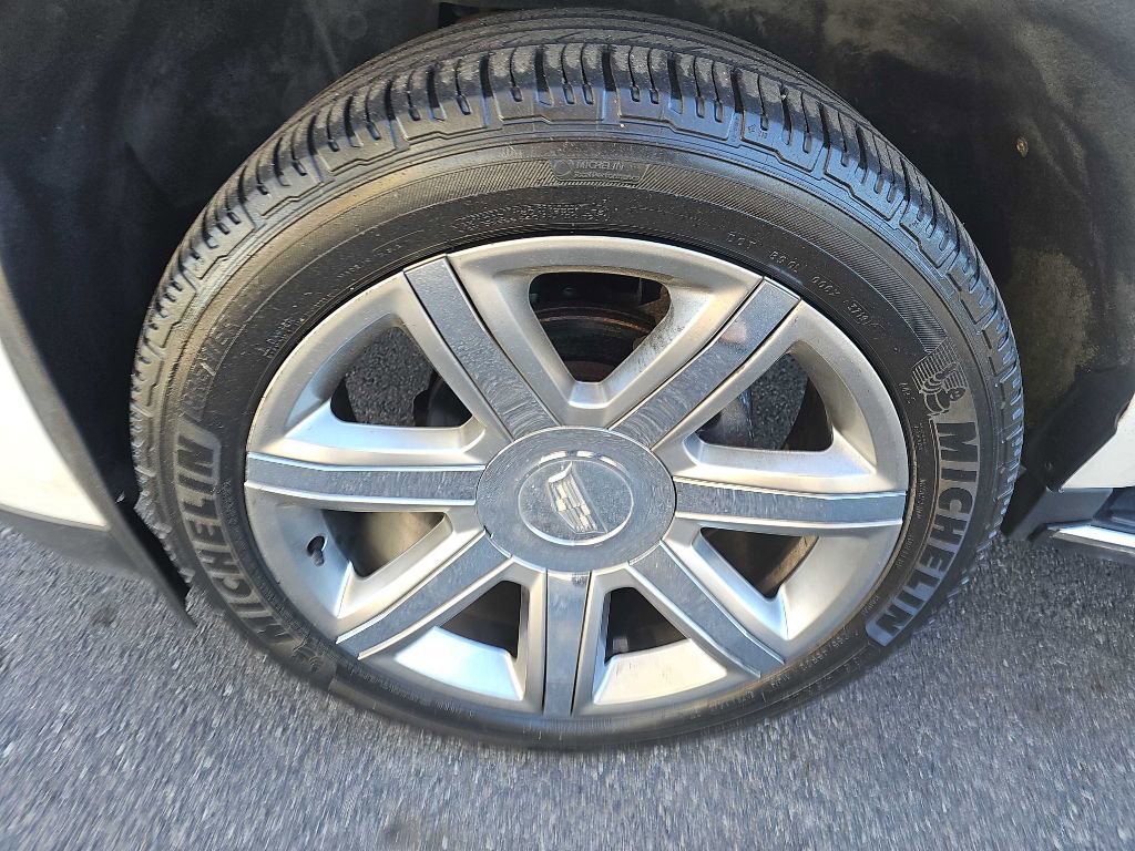 Used 2017 Cadillac Escalade ESV Luxury image 13