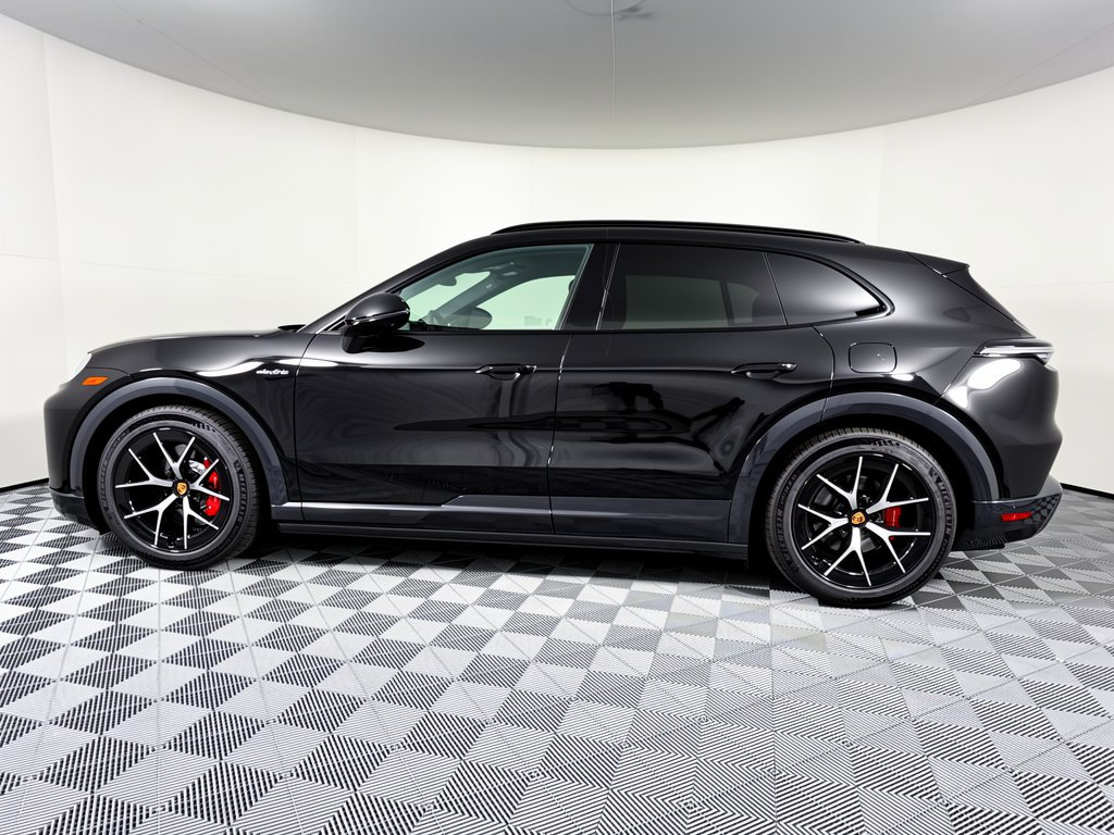 New 2026 Porsche Cayenne S AWD/4WD image 2