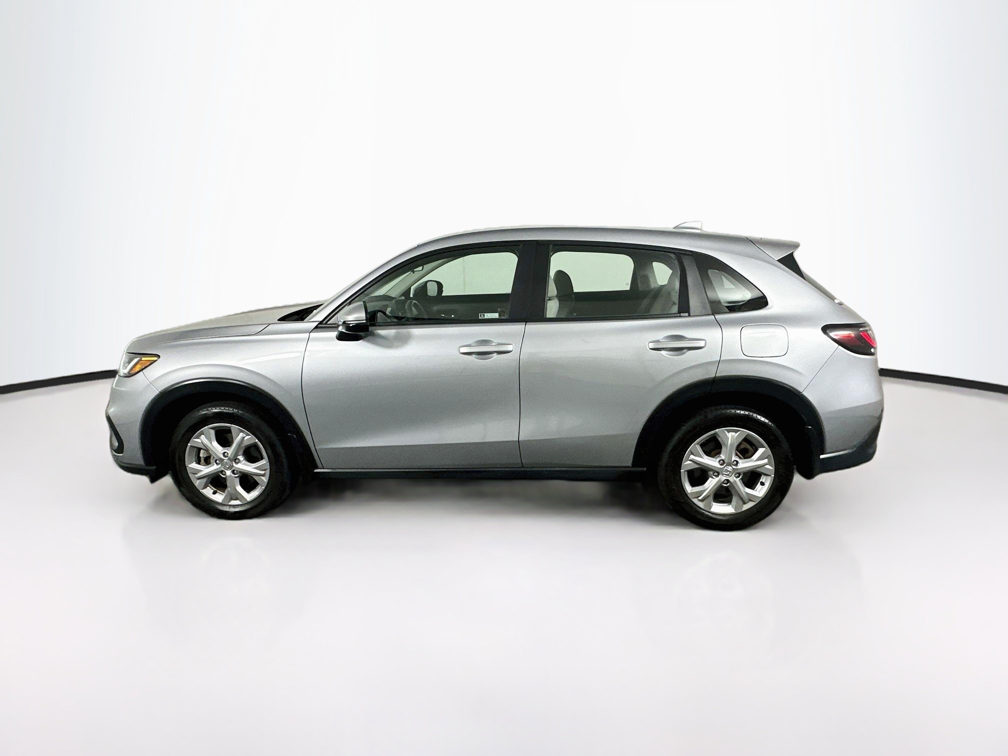 Used 2024 Honda HR-V LX image 4