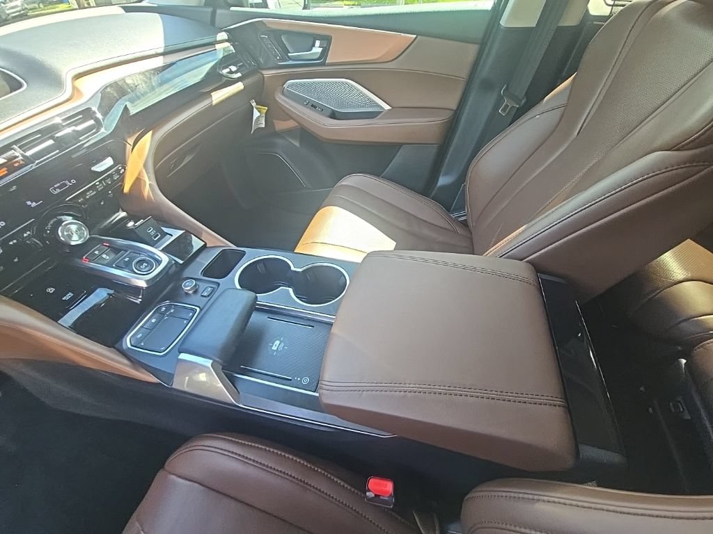 Used 2024 Acura MDX w/ Technology Package FWD image 26