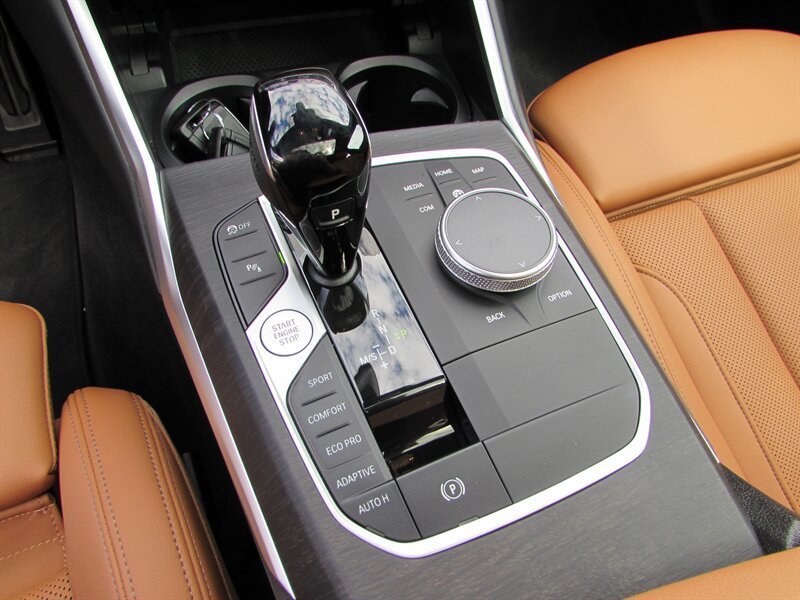 Used 2022 BMW M340i RWD image 19