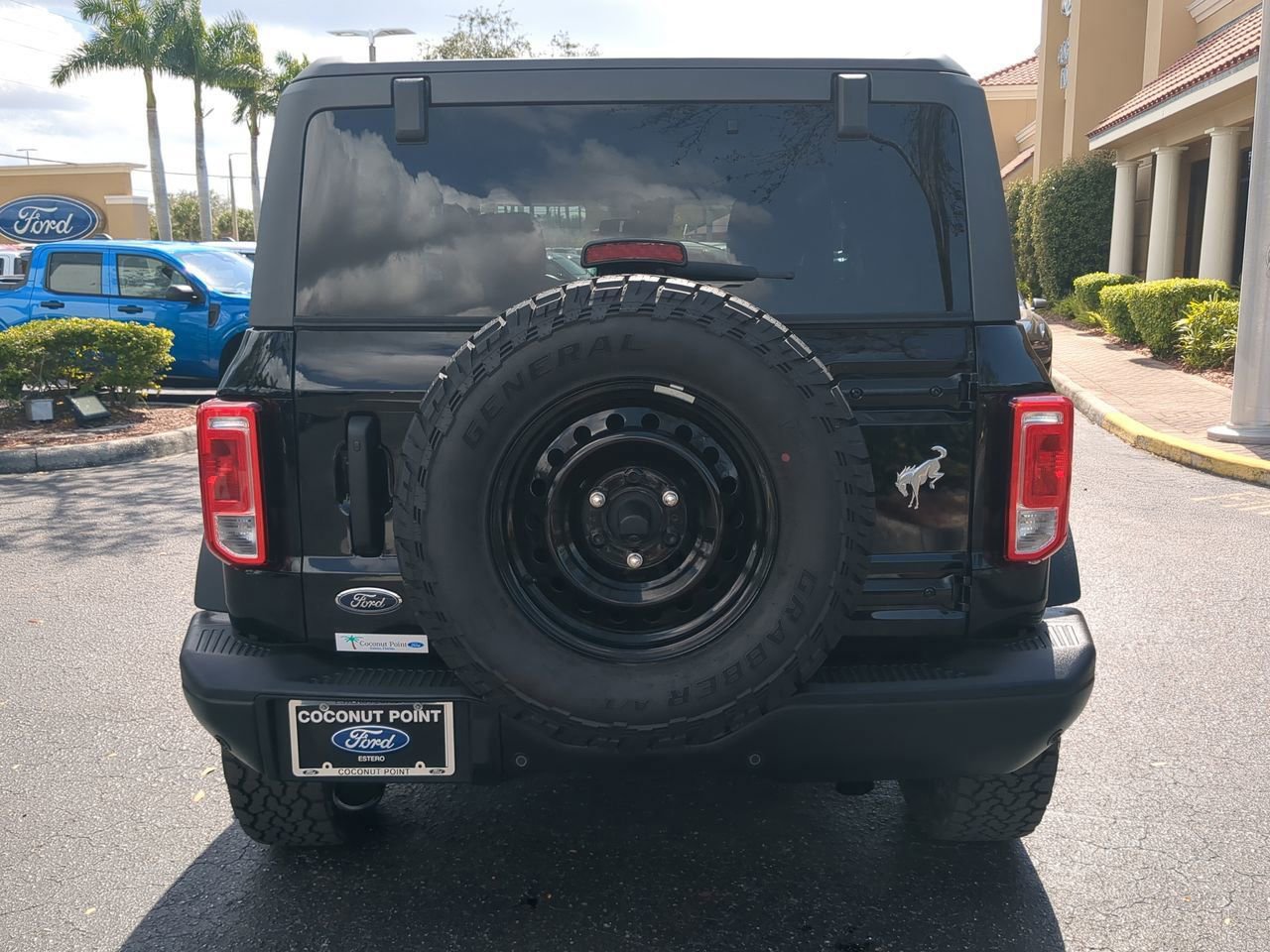 Certified 2023 Ford Bronco Black Diamond image 5