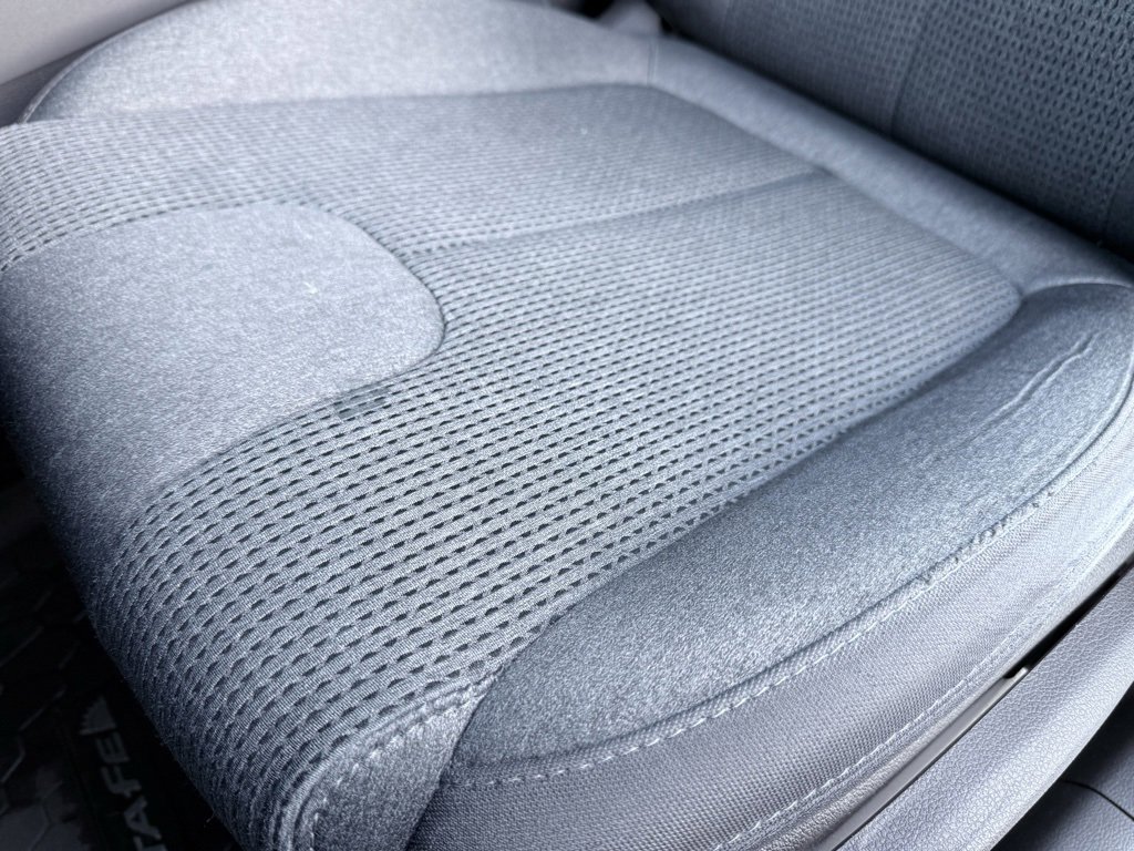 Used 2020 Hyundai Santa Fe SE w/ Cargo Package image 23