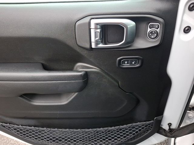 Used 2023 Jeep Wrangler Unlimited Rubicon image 12